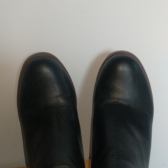 Kensie Black Chelsea Boots - Picture 7 of 10